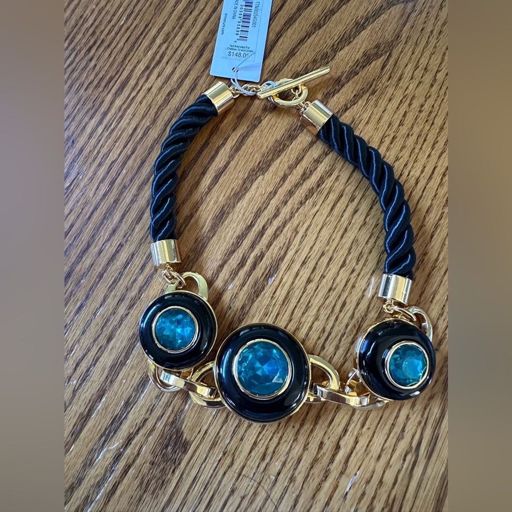 NWT Tina Turk Destination GrooveStatement Necklace. Beautiful Green & Black.